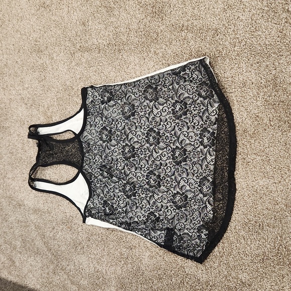 Express racer back top GUC - Picture 3 of 3